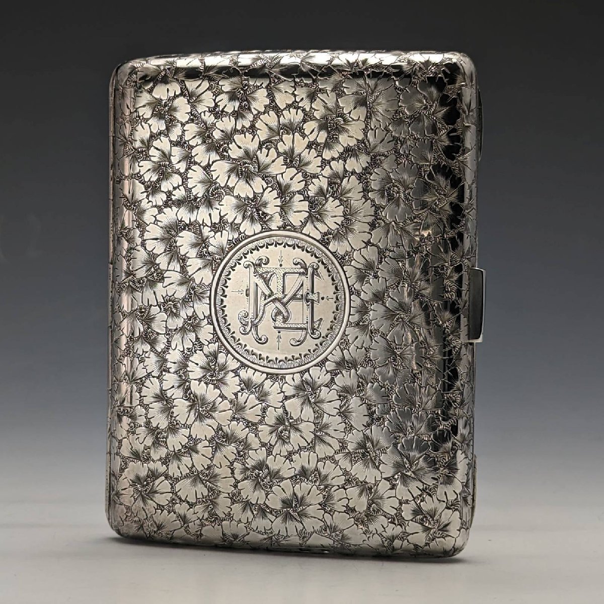 1897年 英国アンティーク 純銀製カードケース 両開き型 Frederick Marson