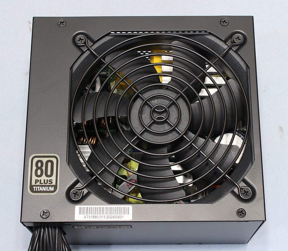 お気に入 CORSAIR AX1600i 1600W PC電源ユニット 80PLUS TITANIUM