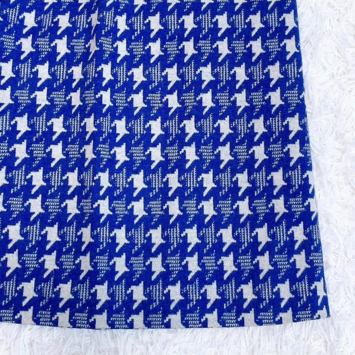 とても華やか 冬スカート 青×白 ウール｜PayPayフリマ