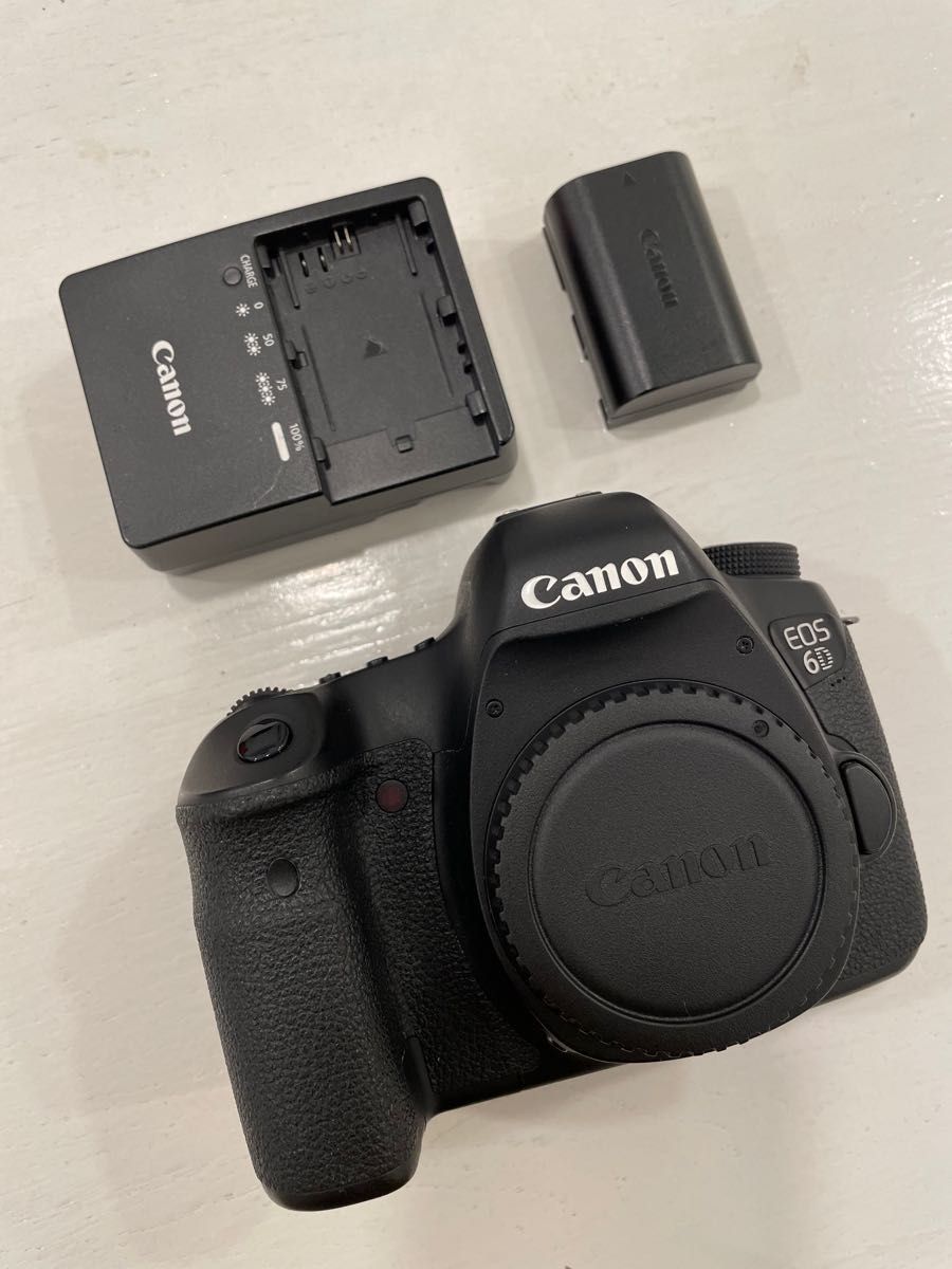 Canon EOS 6D ボディ(バッテリー&充電器付き) デジタル一眼レフカメラ