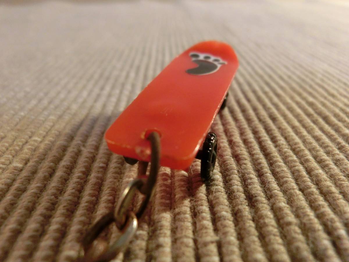 retro брелок для ключа скейтборд красный неиспользуемый товар редкость редкий игрушка смешанные товары скейтборд 