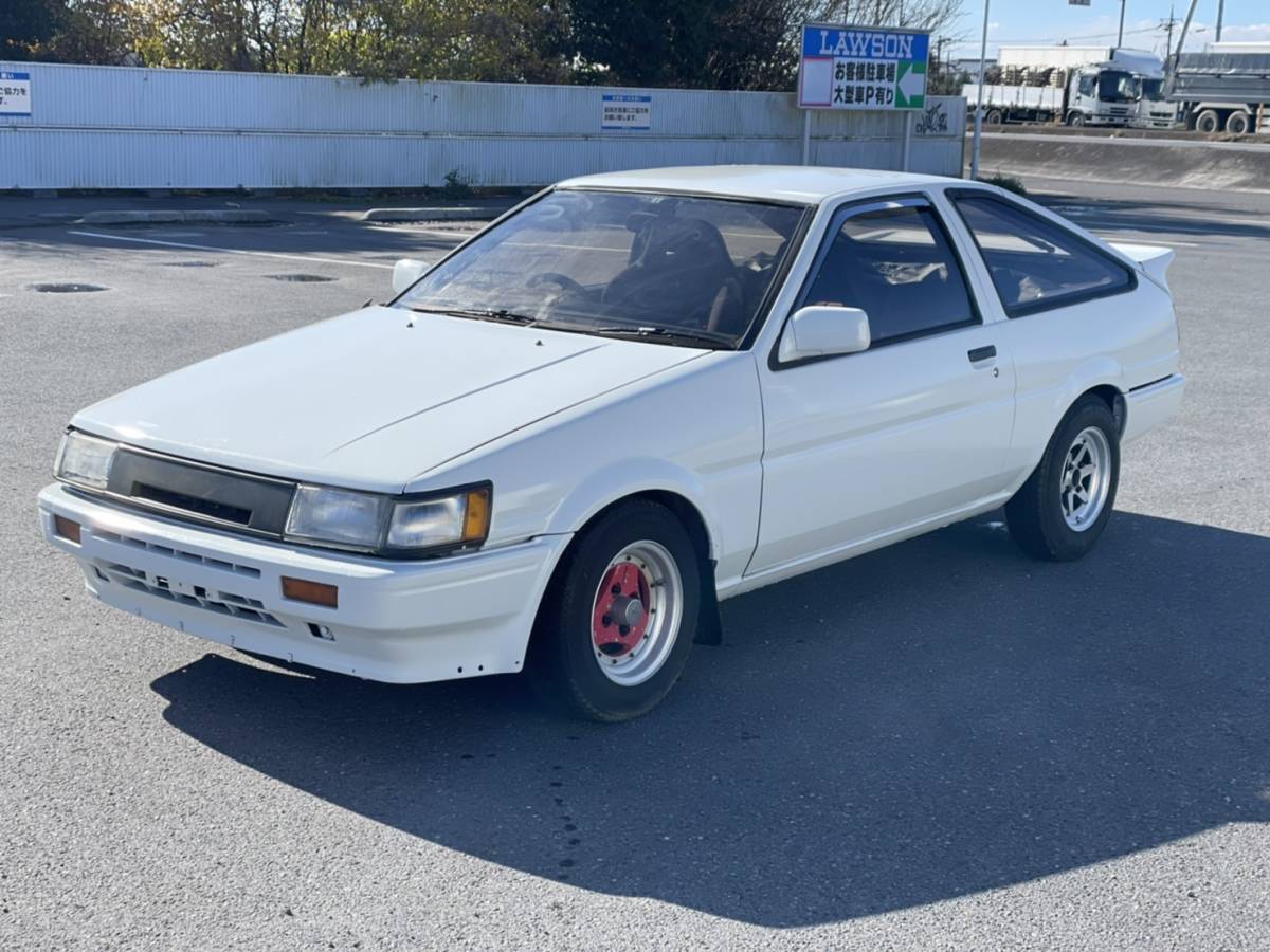 s59年式 トヨタ カローラレビン AE86 GTアペックス 3ドア ベース車両 書類あり 走る曲がる止まる確認済 デジパネ 走行8.8万キロの画像1