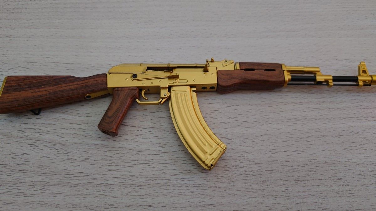 精巧1/3スケール AK47 ミニチュアライフル ゴールド ミリタリー モデル