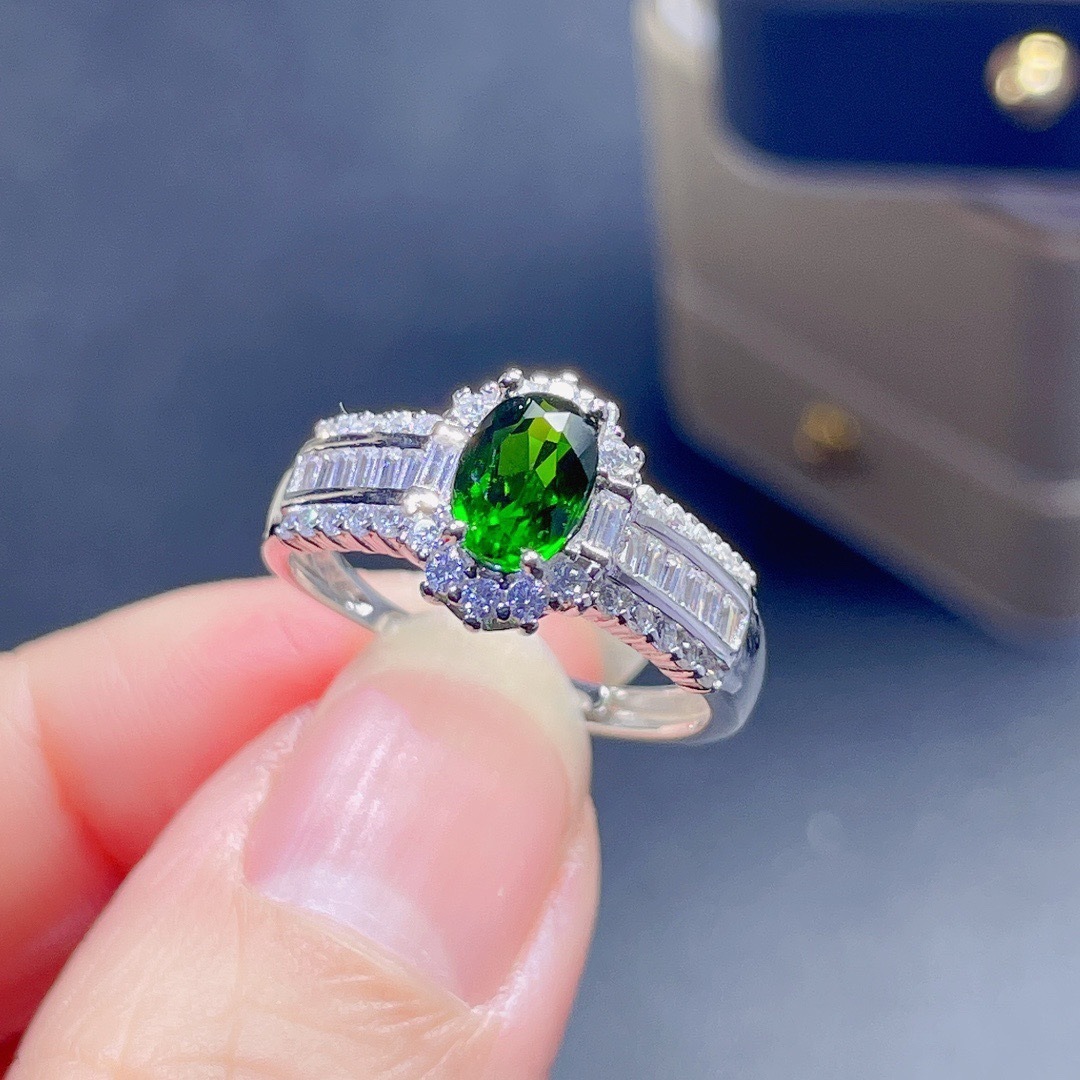 天然エメラルドリング レディース指輪 高級 超綺麗 アクセサリー 高人気 ジュエリー 宝石 豪華絢爛 極上ダイヤモンド ダイヤ cb11の画像2