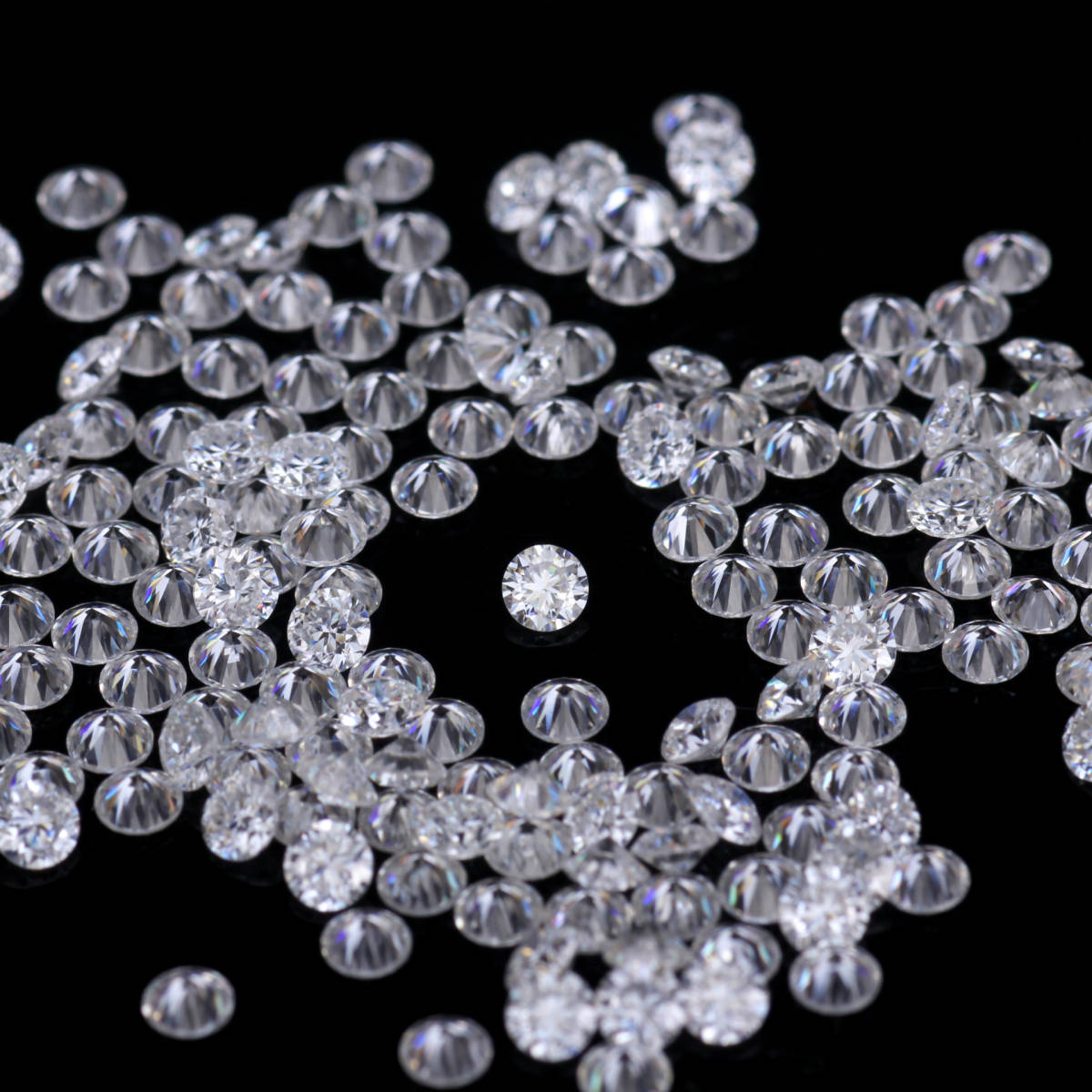 50個セット 卸売り モアッサナイト 2.5ｍｍ VVS1 人工ダイヤモンド モアサナイト ゴージャス DIAMOND msz09
