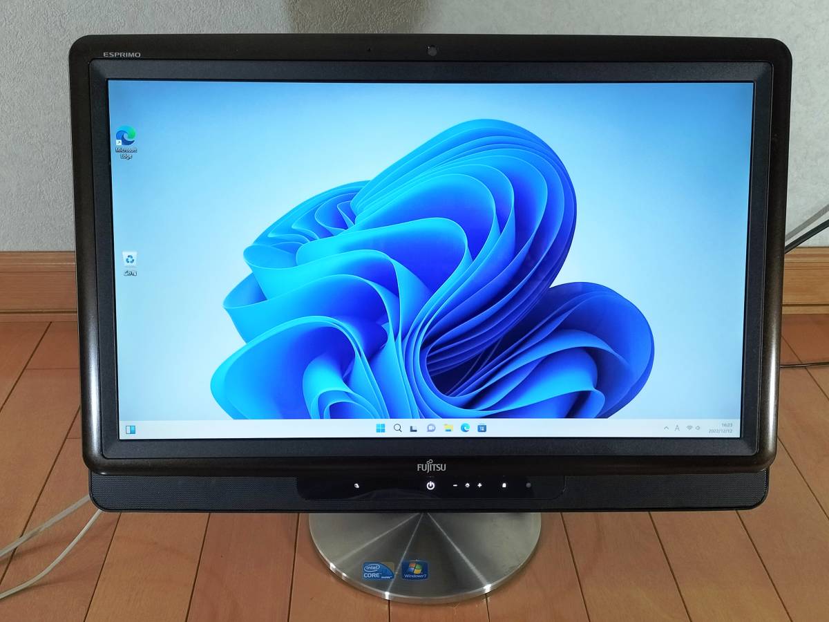 Core i3 2.4GHz FUJITSU ESPRIMO FH550/3B