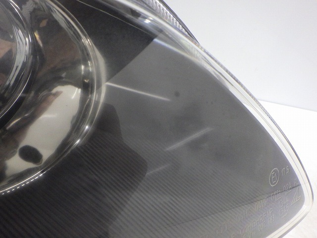 * coating has processed * Mazda GG/GY Atenza right head light HID 2357A 221201109