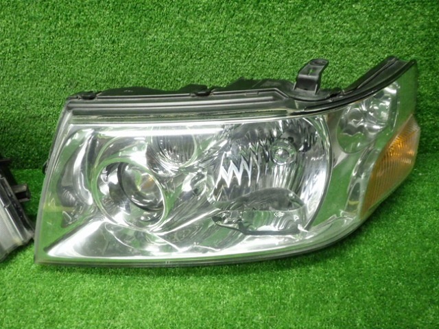  Nissan JU30 JTU30 Bassara head light left right set halogen level less 221207049