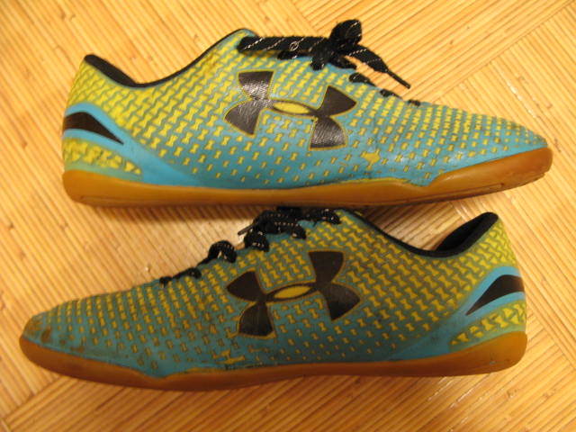 [used]UNDER ARMOUR( Under Armor )FORCE light blue × yellow × black : physical training pavilion shoes :25.0cm