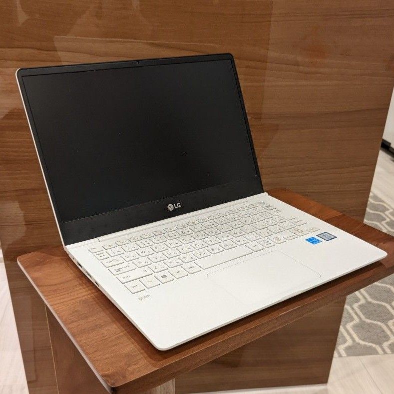 人気の春夏 LG 970g 14型 gram 13Z990-GA54J - www.youngfarmers.org