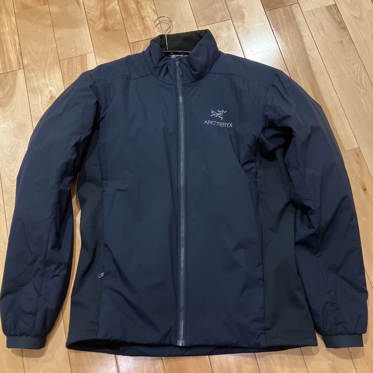 ARC'TERYX アークテリクス Atom lt ジャケット S kingfisher ネイビー