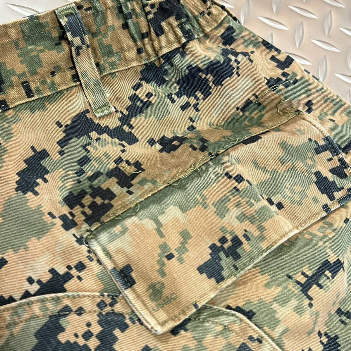 米軍放出品 沖縄 USMC ウッドランドマーパットコンバットパンツ M-L サバゲー コレクション (INV FG27)_画像9
