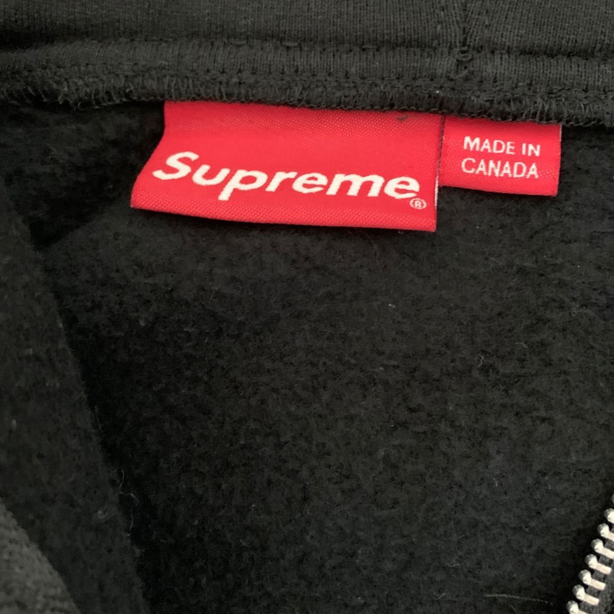 supreme シュプリーム zipパーカー 黒 『無地』裏起毛 最終価格!ロゴステッカー付き