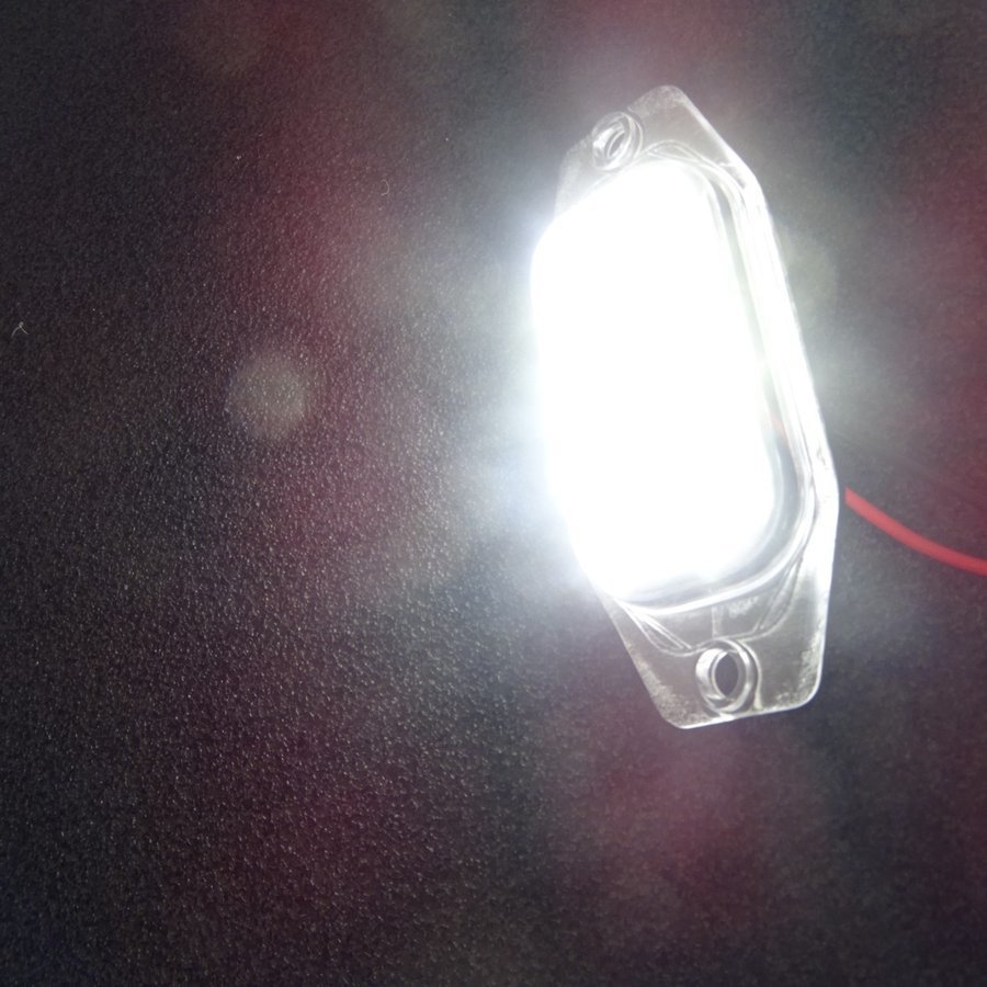 鬼白光! 一体型交換式 !トヨタ LED ナンバー灯 ライセンス ランプ スプリンターカリブ AL25系 ターセル 30系 ソアラ 10系 カリーナED 160系_画像2