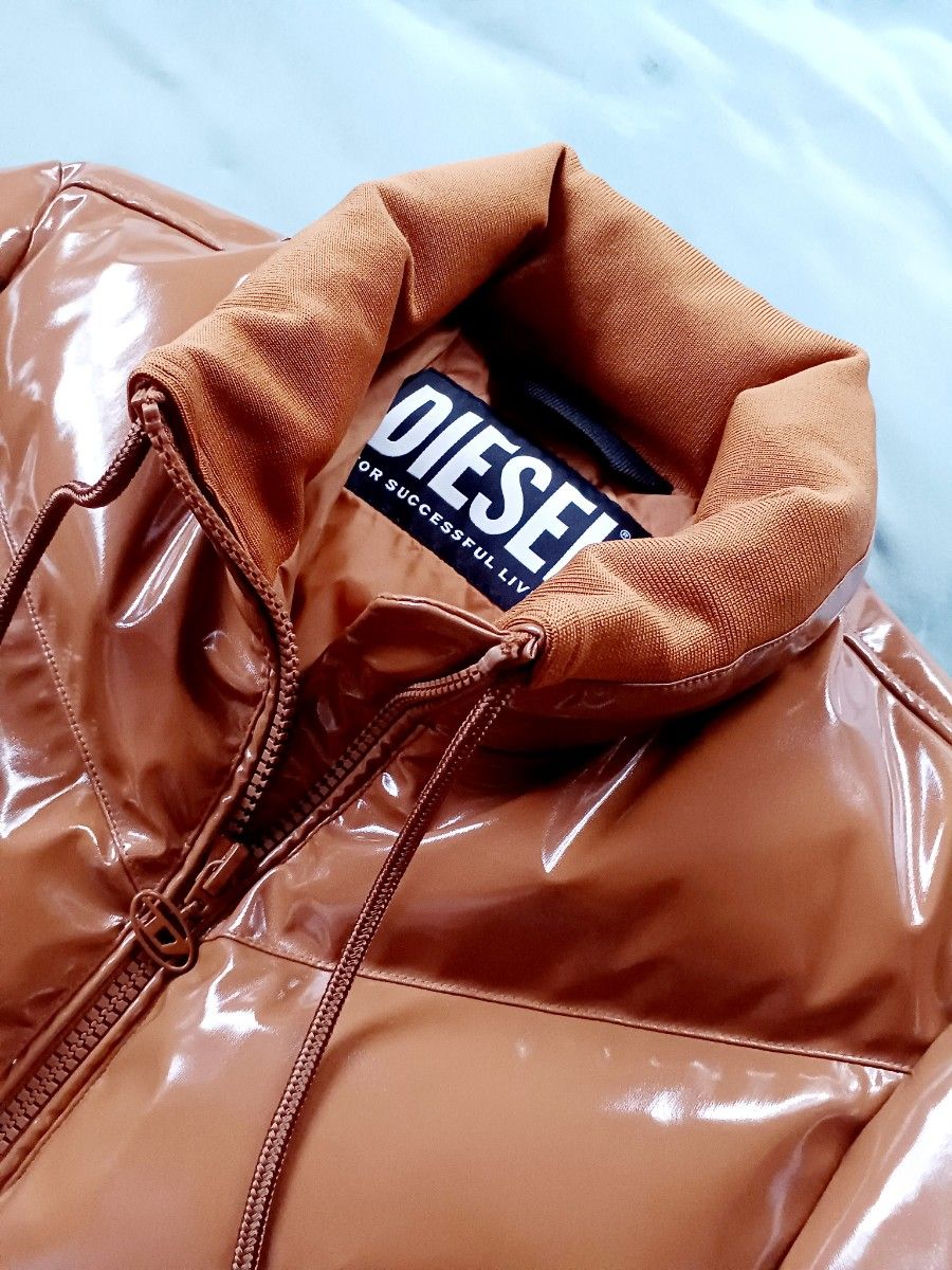 DIESEL クロップド パデッド ダウンジャケット XS (Mサイズ相当 DIESEL クロップド パデッド ダウンジャケット XS (Mサイズ相当