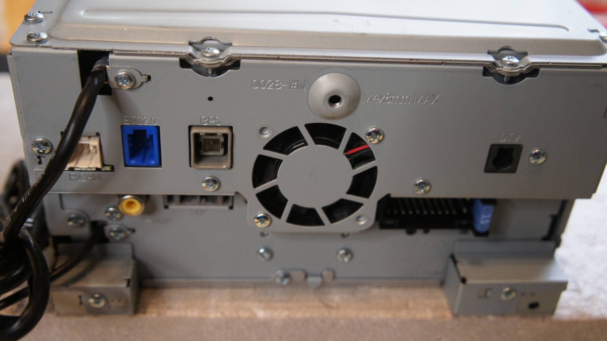 特選商品の ヤフオク! - 即決 地図2016年度 メモリーナビ三菱電機 NR