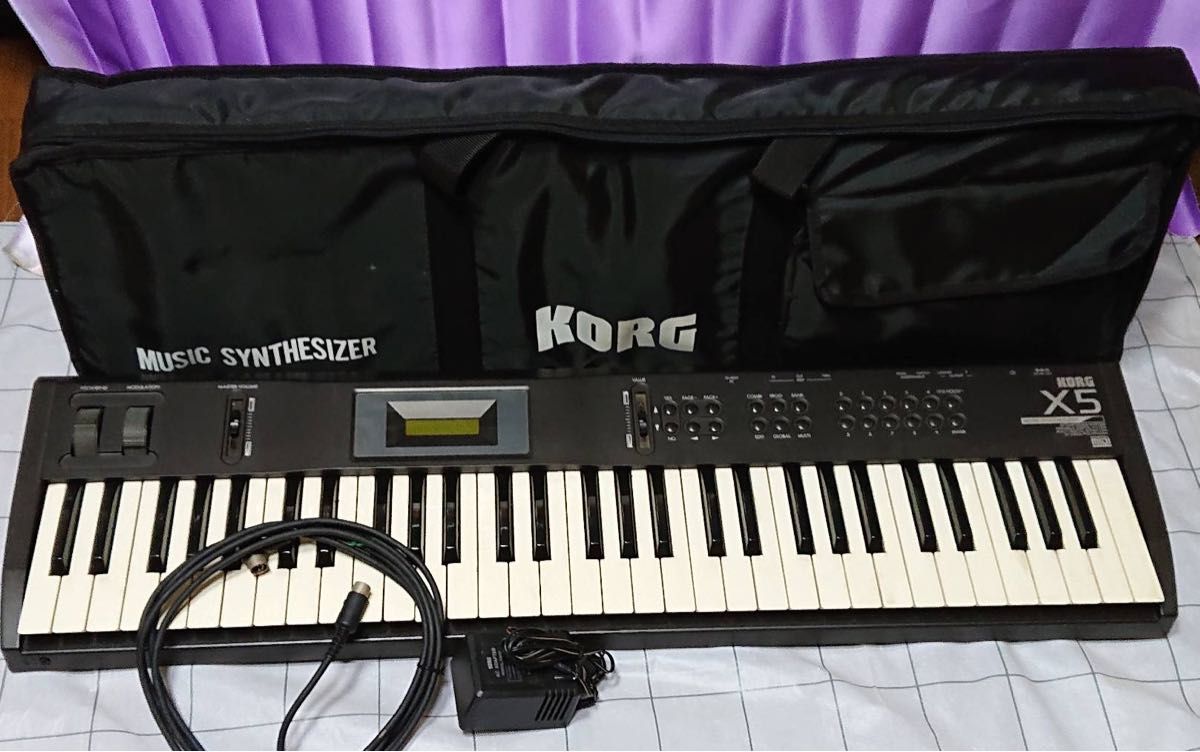稀少 美品 KORG X5D シンセサイザー ケース付き-connectedremag.com