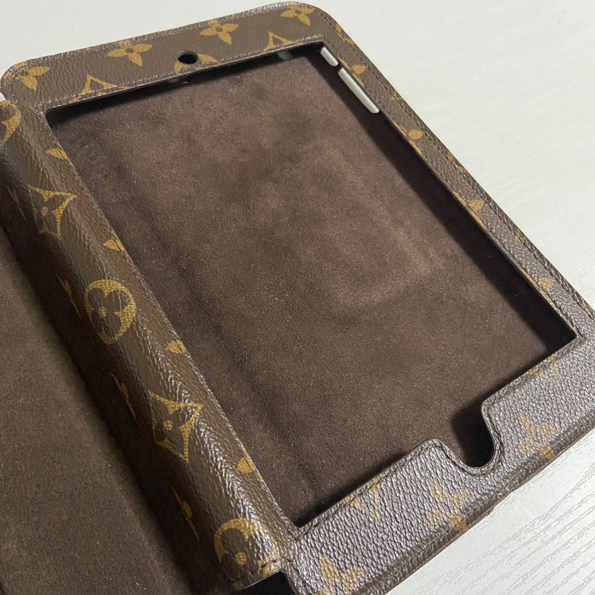 美品 LOUIS VUITTON ルイヴィトン iPad mini ケース