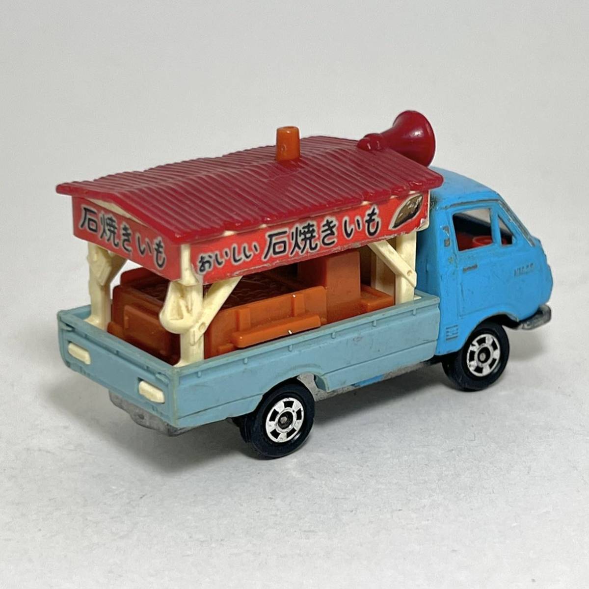 トミカ NO.38.50 トヨタ ハイエース(石焼き芋仕様)日本製 1/68-