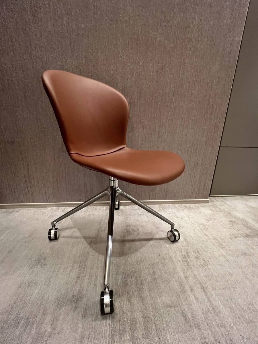 通販激安 (じゅん様専用)Boconcept ADELAIDE チェア 2脚 www.baumarkt