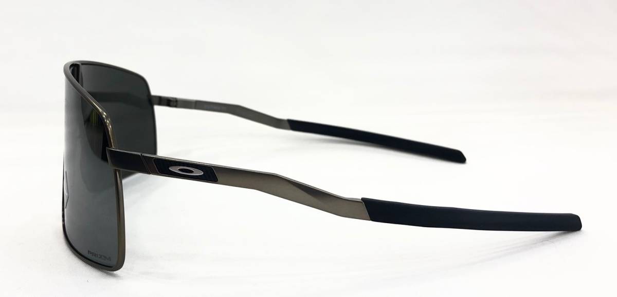 6013-0136 正規保証書付 新品未使用 国内正規品 オークリー OAKLEY