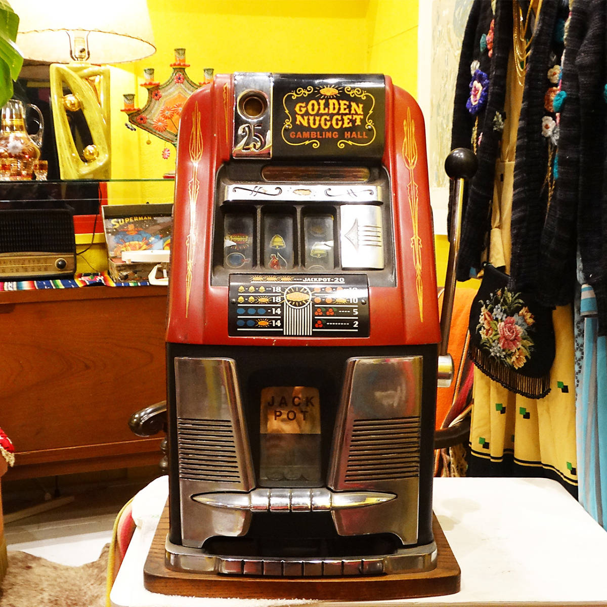 ★40-50s Las Vegas GOLDEN NUGGET gambling hall slot machine