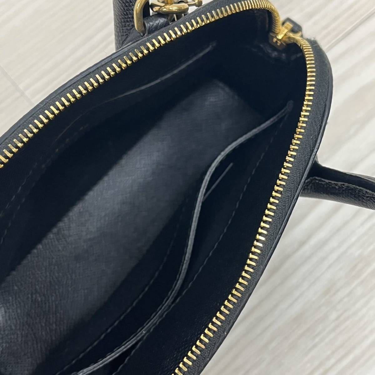 プレゼント 美品 保存袋付き BALENCIAGA バレンシアガ Ville XXS