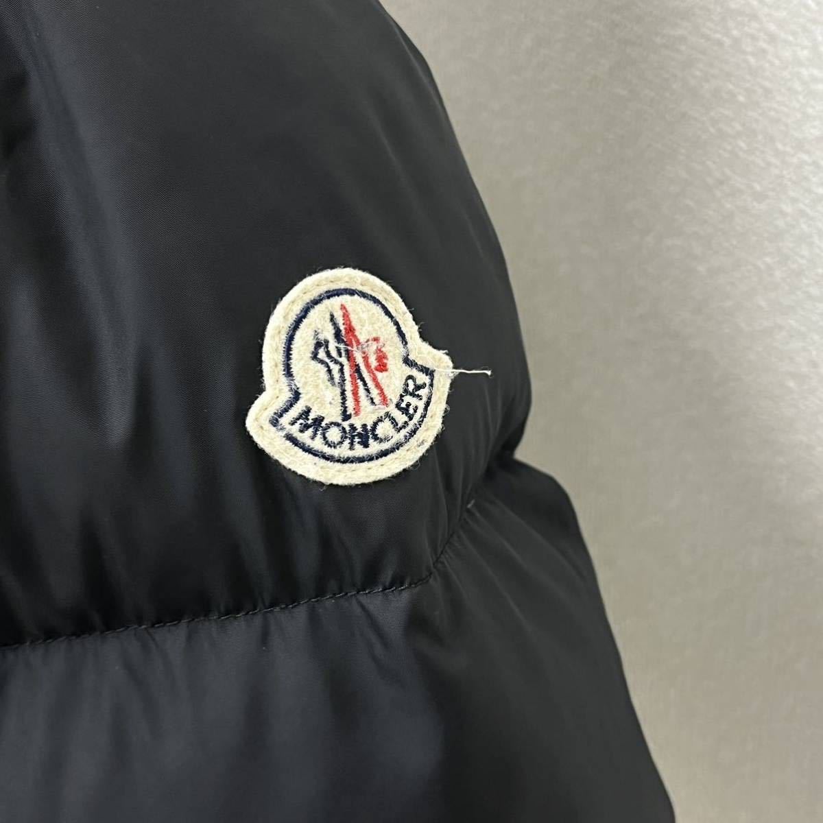 タグ付き MONCLER モンクレール MONTCLAR モンクラー テープロゴライン 袖ワッペン フード付き ダウンジャケット メンズ  41320-85-68352