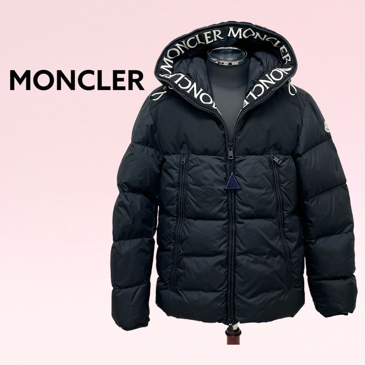 タグ付き MONCLER モンクレール MONTCLAR モンクラー テープロゴライン 袖ワッペン フード付き ダウンジャケット メンズ  41320-85-68352