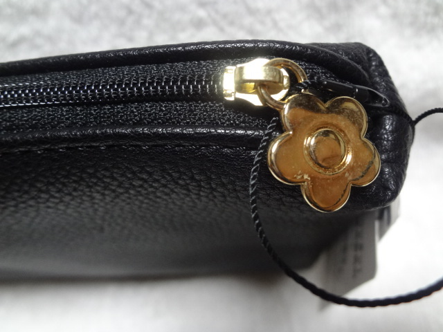  daisy pouch Mary Quant 