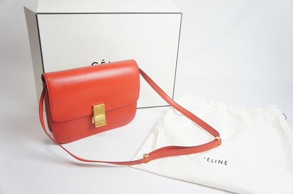 【二日限定】希少 美品 CELINE セリーヌ ミディアム クラシックボックス コーデの包容力 ショルダーバッグ カジュアルフォーマル 送料込　