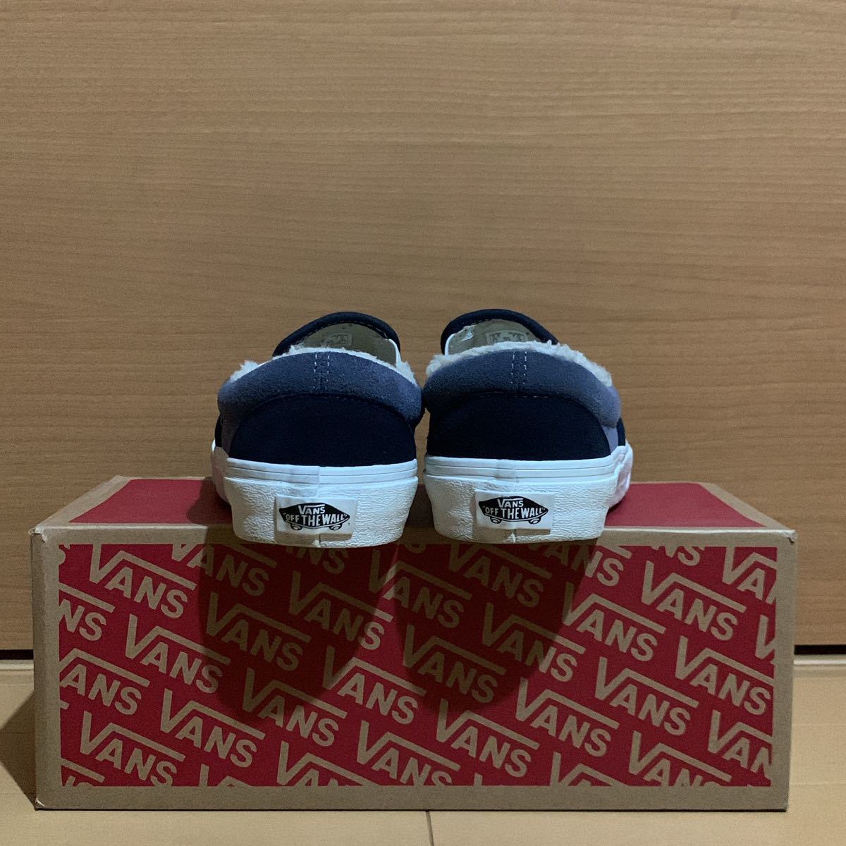  бесплатная доставка Vans внутри боа флис туфли без застежки замша VANS 23.5 cm SLIP ON женский спортивные туфли обувь 