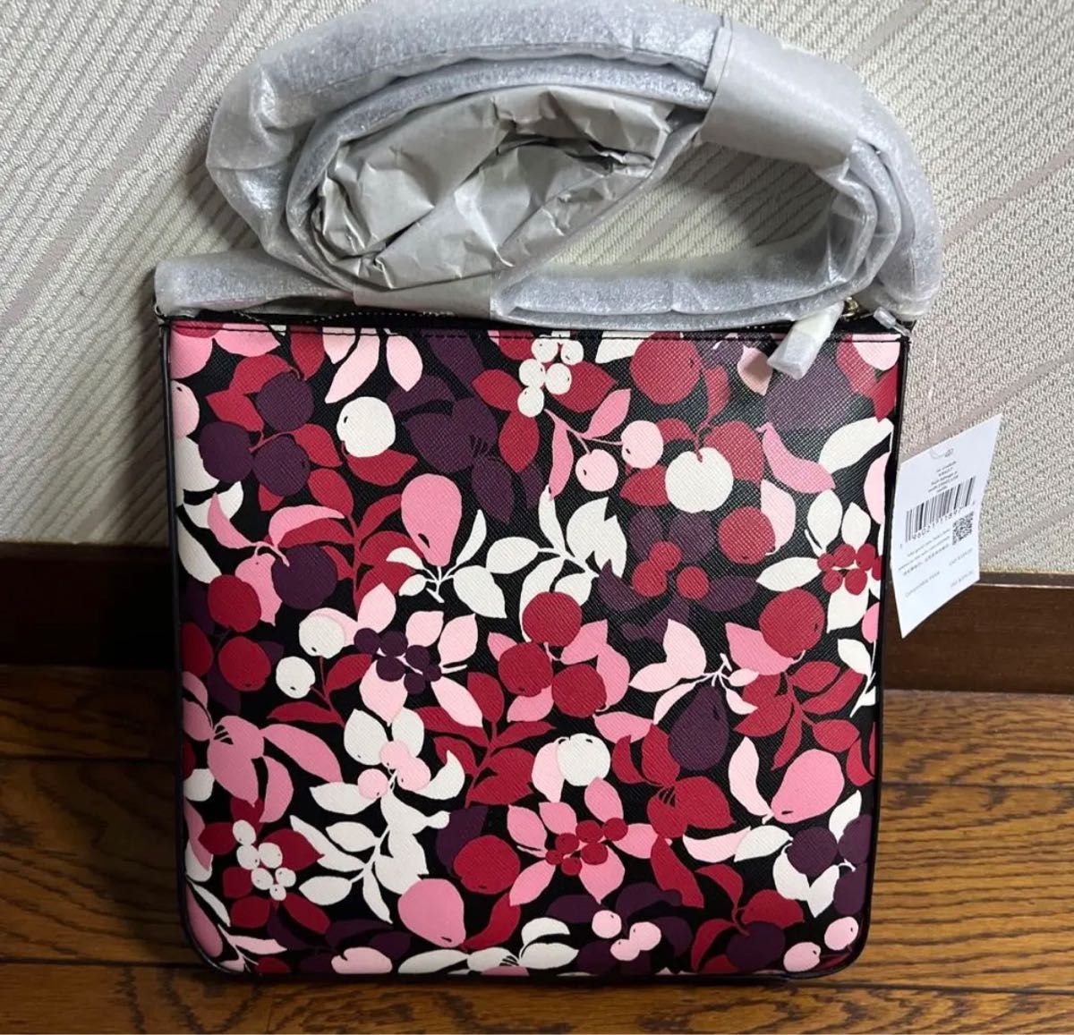 【タグ付き未使用品】レア！ kate spade NEW YORK 花柄 バッグ