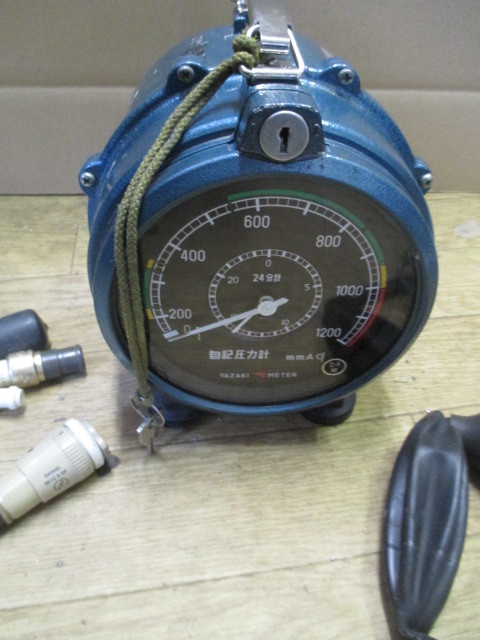 矢崎計器 自記圧力計R 1200-24M 24分計 150mmAq~1200mmAq A(中古)の