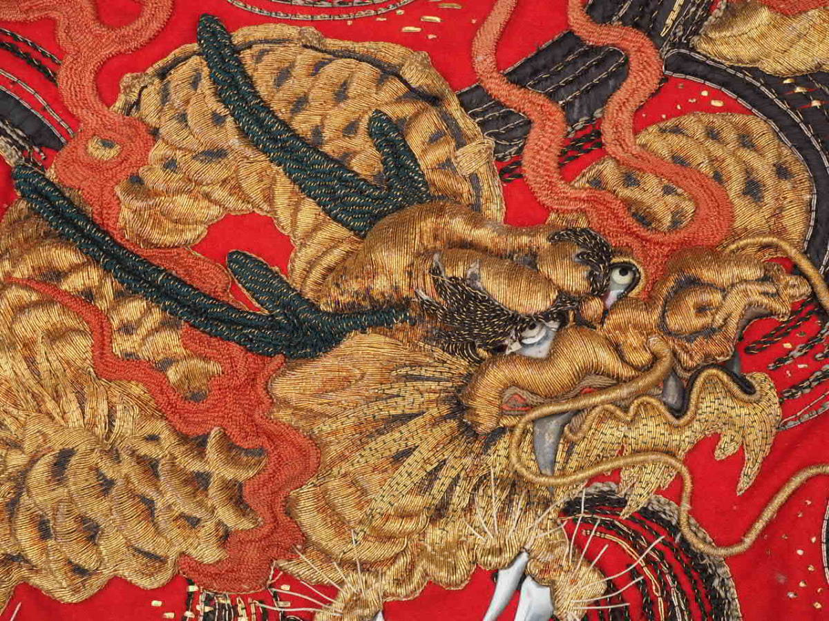 Yahoo!オークション - 古い化粧廻し 赤地に龍の金襴刺繍 大相撲 Yahoo!オークション - 古い化粧廻し 赤地に龍の金襴刺繍 大相撲