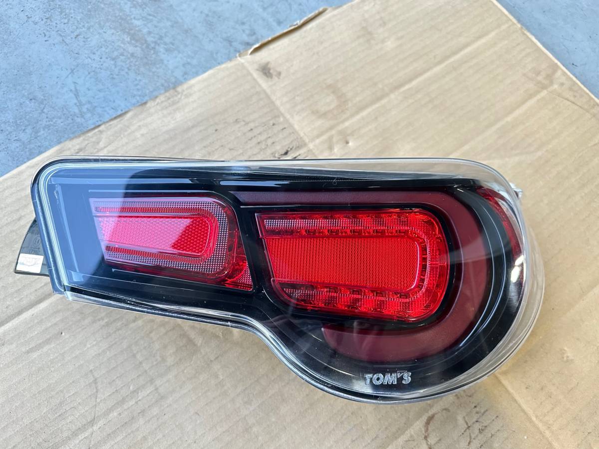 絶版品】TOM´S トムス クリア テールランプ 86 ZN6 BRZ ZC6-