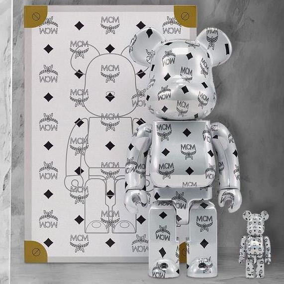 MCM ベアブリック ホワイトクローム 紙袋付き-