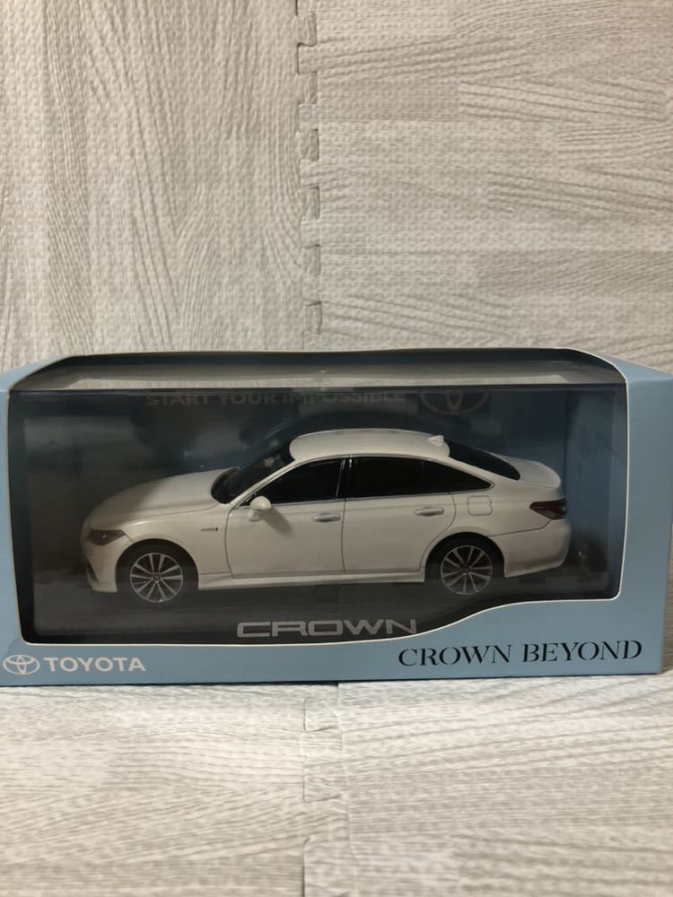 1/30 トヨタ 新型クラウン CROWN カラーサンプル ミニカー 非売品