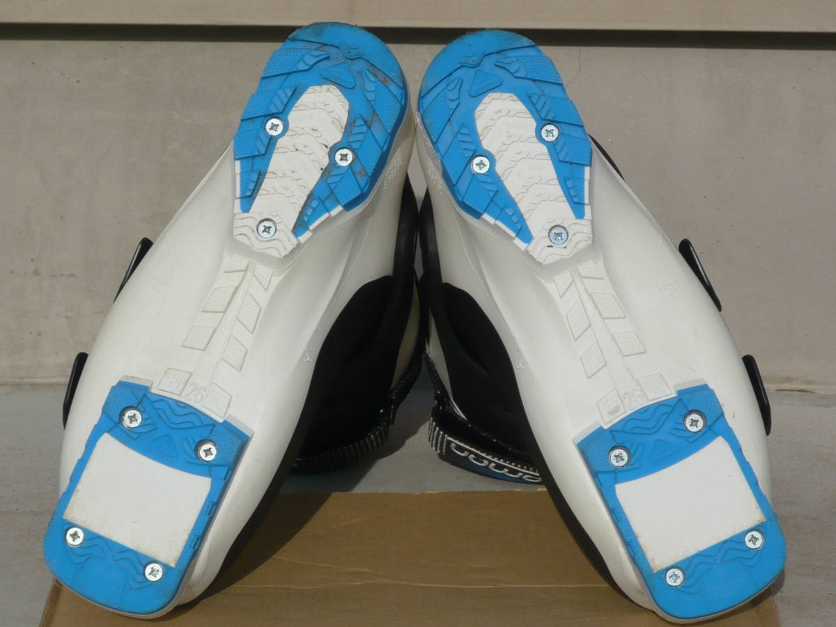 0 即決 SALOMON/サロモン スキーブーツ X-PRO100 白/黒/水色 26 0 即決 SALOMON/サロモン スキーブーツ X-PRO100 白/黒/水色 26