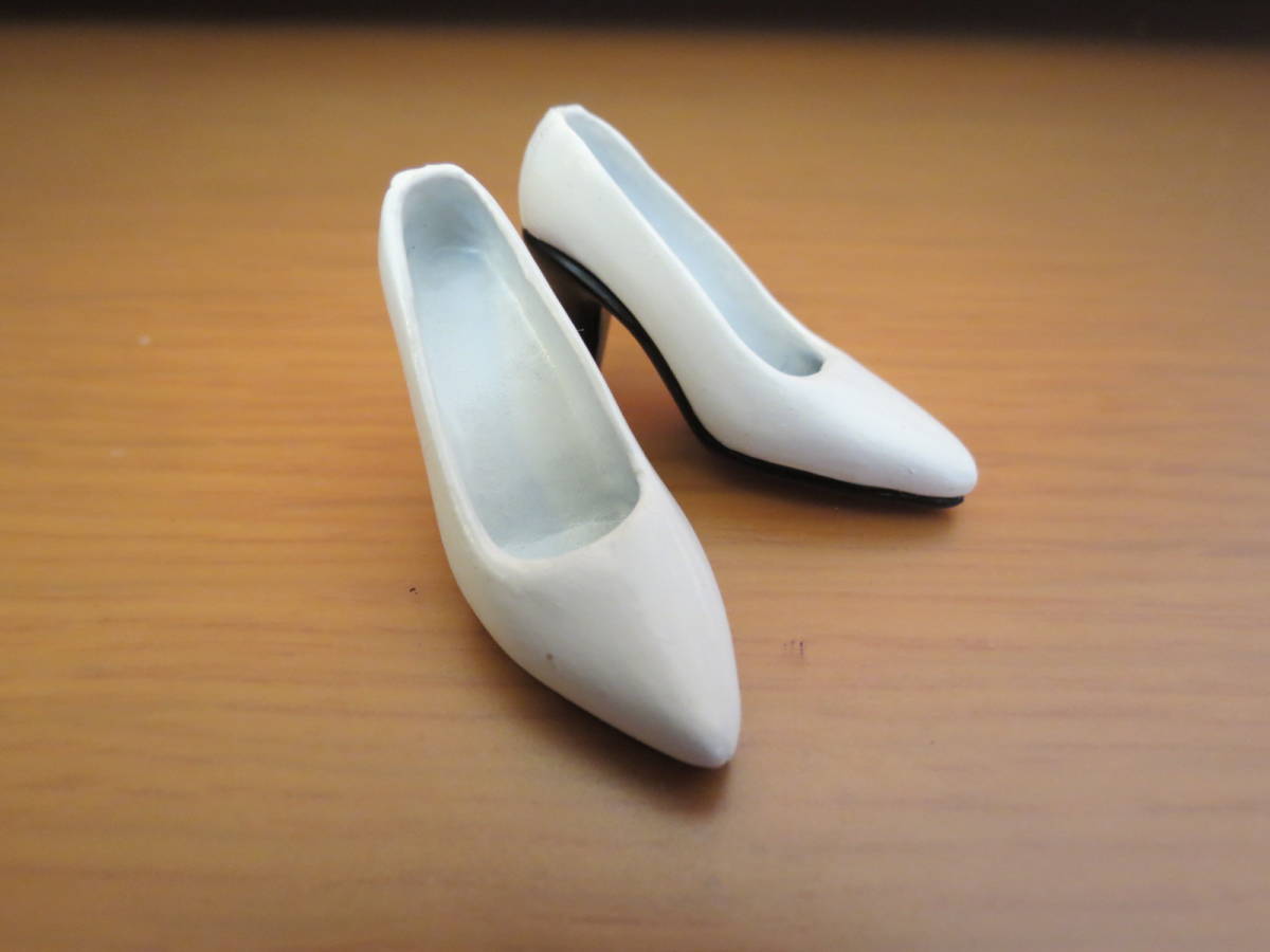 *1/6 figure high heel white storage * used present condition goods body only *