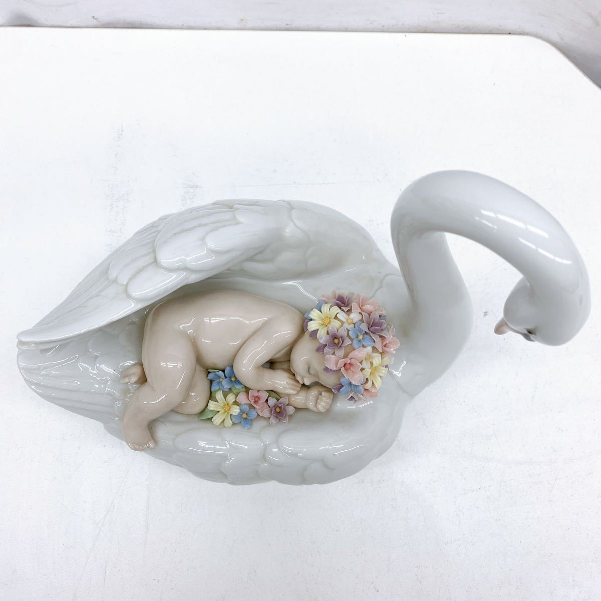 12AB43 1円〜 LLADRO/リヤドロ 6758 Drifting Through Dreamland Swan