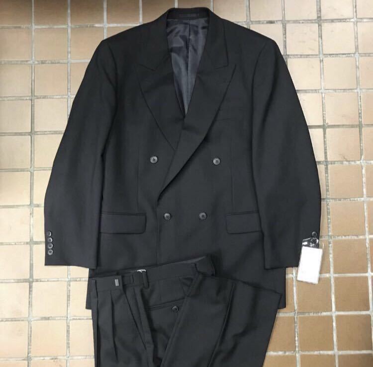 超特価激安 【衝撃の価格】カネボウダブルスーツ/新品未使用 激安/サイズXL カネボウ商品 礼服 喪服 ブラック 黒/ノーベンツ 2タック/冠婚葬祭 AB7 ブラックスーツ 超特価激安 【衝撃の価格】カネボウダブルスーツ/新品未使用 激安/サイズXL カネボウ商品 礼服 喪服 ブラック 黒/ノーベンツ 2タック/冠婚葬祭 AB7 ブラックスーツ