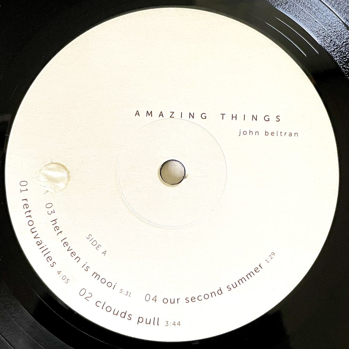 【AMBIENT】【TECHNO】John Beltran - Amazing Things / Delsin 98DSR/JBT-LP2 / 2 × VINYL LP / Netherlands_画像3