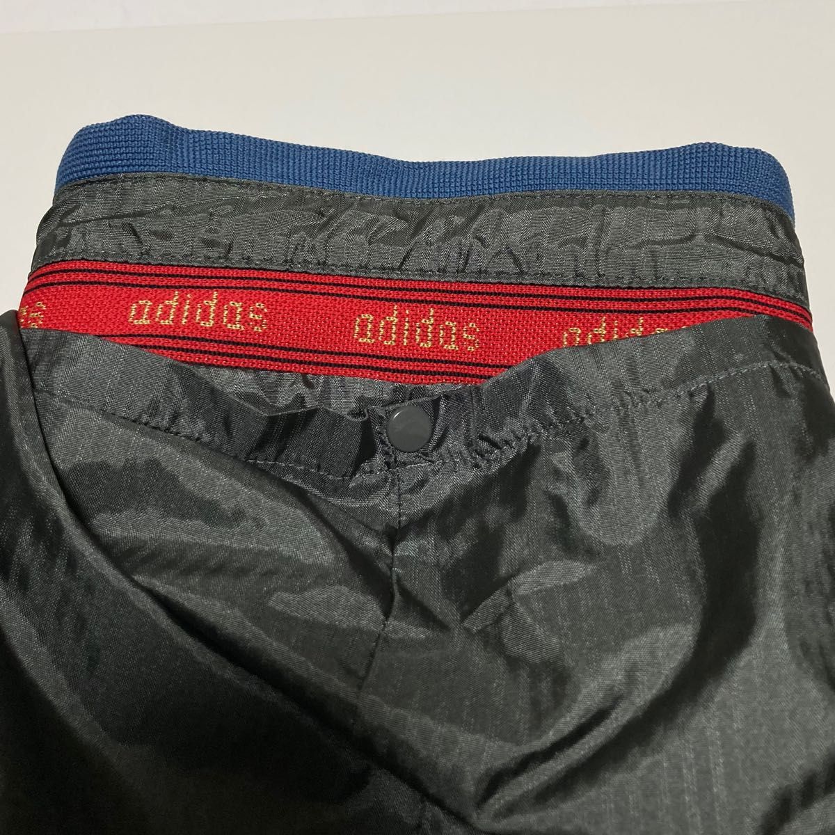 80s adidas　ブルゾン　パーカー　デサント　ヴィンテージ　ナイロン　貴重　トラックジャケット　在原みゆき　当時物