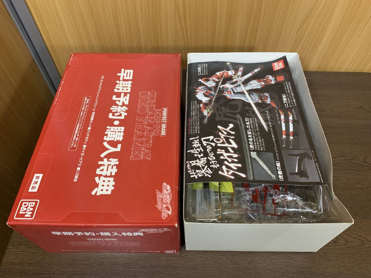 Yahoo!オークション - 34) PG 1/60 ガンダムアストレイ レッドフレーム...