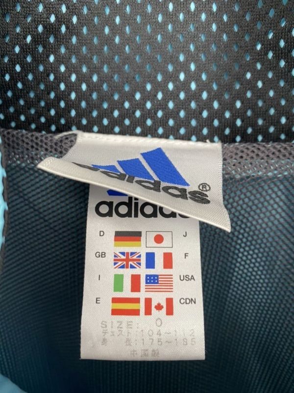【希少】　adidas soccer　アディダス　サッカー　トレーニングウェア　ウィンドブレーカー　メンズ　Oサイズ　水色　フード欠品_画像9
