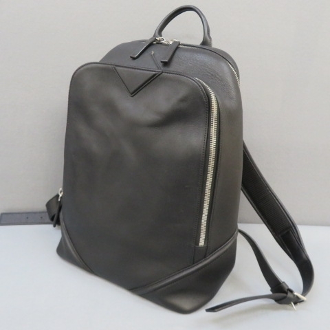 国内初の直営店 RKO206★MCM 10461606★A レザーリュック・黒 リュックサック、デイパック 国内初の直営店 RKO206★MCM 10461606★A レザーリュック・黒 リュックサック、デイパック