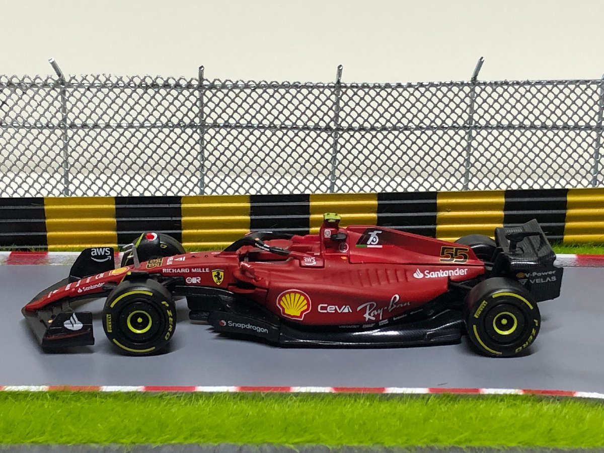 Burago 1/43 Ferrari F1 75 #55 CARLOS SAINZ　フェラーリ　サインツ　ブラーゴ_画像3