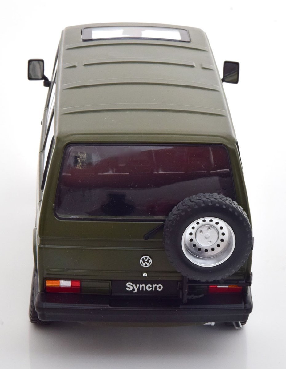 KK scale 1/18 VW Bus T3 Syncro 1987　マットグリーン　ダイキャスト製　ワーゲン　バス_画像4