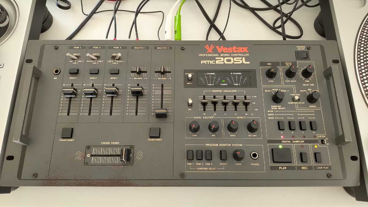 日本最級 VESTAX 2本付き PMC-20S 20s DJミキサー 星月夜 名機 - htii